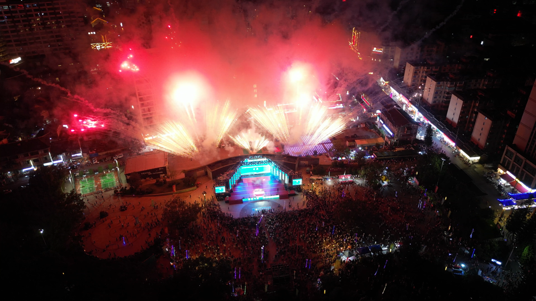 如图片无法显示,请刷新页面