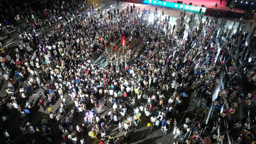 如图片无法显示,请刷新页面